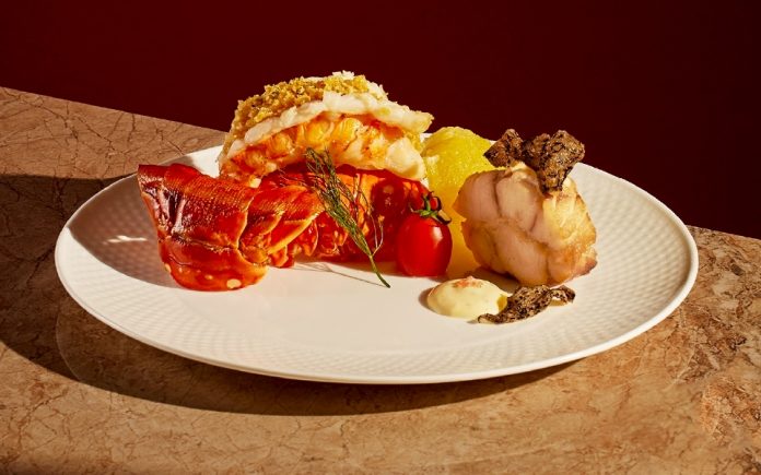 母親節優惠開跑！姓名對中「真淑美麗」送龍蝦龍虎斑　雙人套餐加碼升級