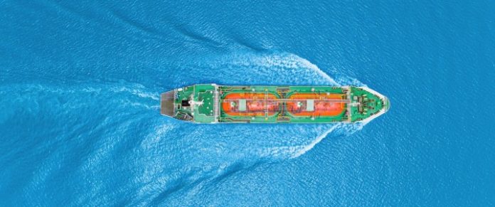 川普封鎖伊朗港口首日破功　中籍油輪成功突穿荷莫茲海峽