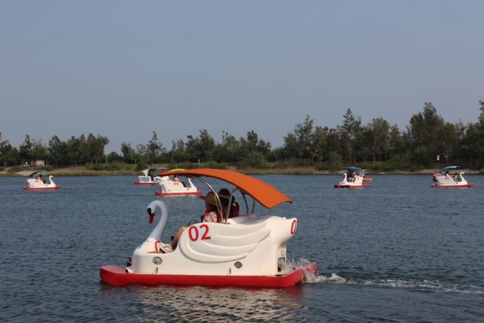 雲林天鵝湖嘉年華落幕　十天吸引30萬人潮熱鬧翻天