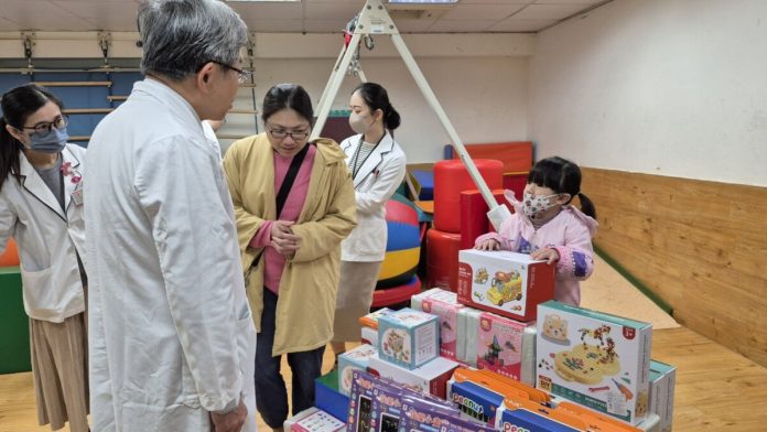 寒冬送暖助早療兒　北港醫院募款6萬陪伴孩子成長