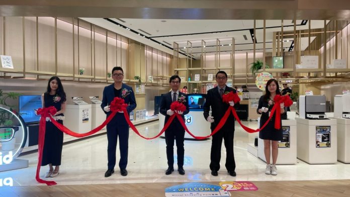 通路革命的真正戰場：燦坤如何用一間聯名店，奪回「未來生活定義權」