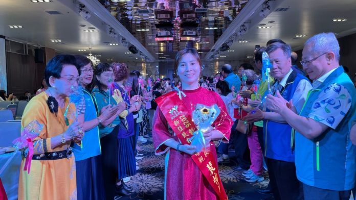 越南新住民媽媽不倒的身影　裴怡婷感動獲表揚