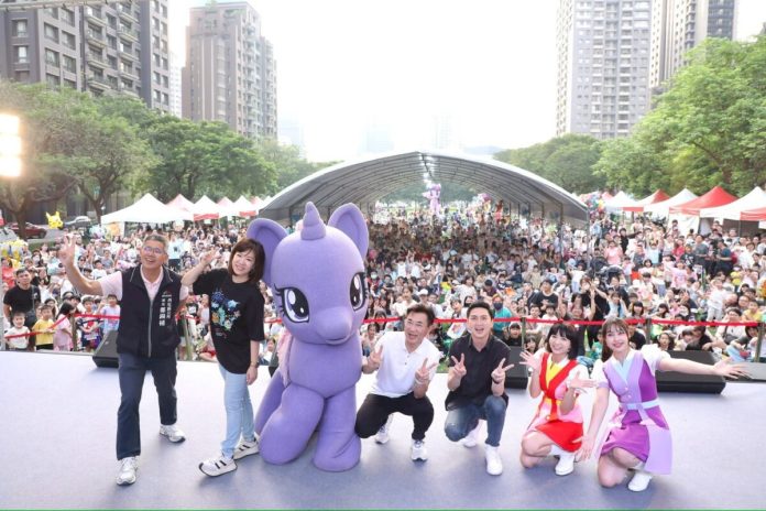 彩虹小馬登場掀熱潮    台中親子音樂季吸8千人