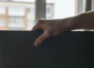 工程師拒當「免費 IT」 鄰居飆罵:反正你整天都在用電腦 工程師拒當「免費 IT」 鄰居飆罵:反正你整天都在用電腦