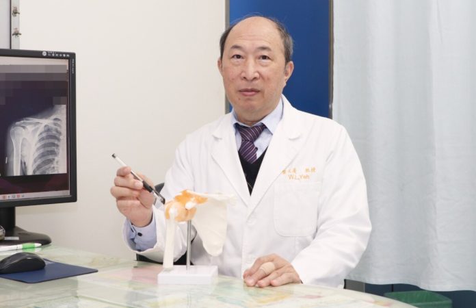 右肩旋轉肌破裂誤以為痠痛    關節鏡雙排縫合手術助改善