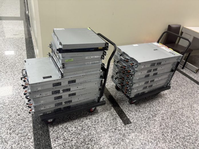 盜版遊戲私服橫跨三都遭破獲　不法獲利近億元7人落網