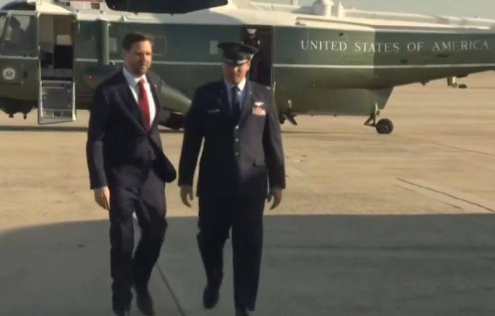 美副總統放話伊朗談判前夕　警告勿「玩弄美方」引關注