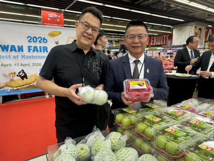 高雄首選攜手新加坡最大超市  揮出高雄水果新高點