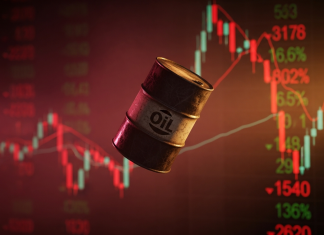 全球油市動盪加劇 美國產量創新高仍難擋油價飆漲 全球油市動盪加劇 美國產量創新高仍難擋油價飆漲