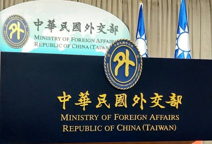 中國施壓疑影響專機航權　外交部怒批扭曲國際民航秩序