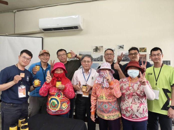 台泥綠能在台灣第一場漁電共生案場　推台灣首場漁電旅遊體驗