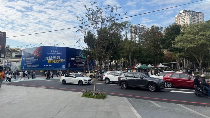 銀行挑客潮來襲！首購排隊警報解除，但高姿態審核才正要開始