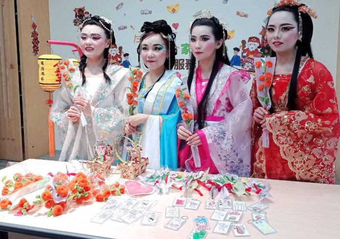 家扶兒童首登藝閣車　北港媽祖遶境文化傳承啟動