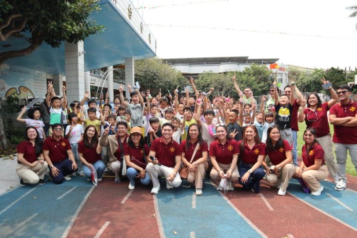 偏鄉翻身國際教室　同安國小學生全英語接待外賓