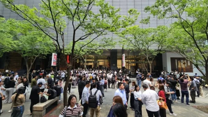 微風信義46樓饗饗驚傳火警　312人緊急疏散5人送醫