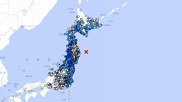 日本三陸沖7.7強震撼全境！海嘯警報發布全面緊急撤離