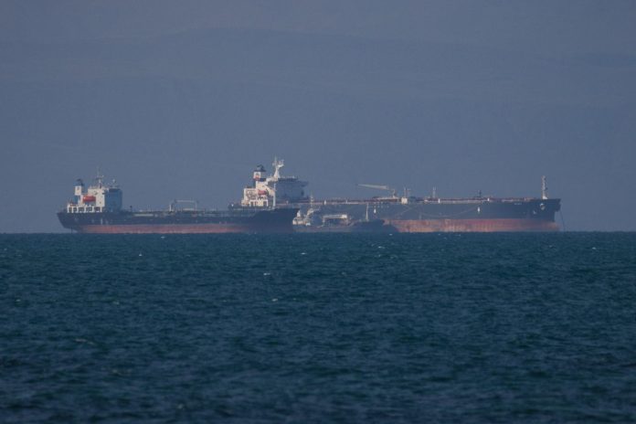 荷莫茲海峽擬收加密通行費 地緣政治衝擊能源與金融秩序