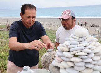 花蓮以《太平洋國際疊石藝術季》堆疊一場關於自然、參與與時間感的文化革命 花蓮以《太平洋國際疊石藝術季》堆疊一場關於自然、參與與時間感的文化革命
