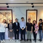 水墨畫大師李國聰慨捐畫作入藏永慶 郭春松校長開放師生同賞讓藝術成為校園的日常 水墨畫大師李國聰慨捐畫作入藏永慶 郭春松校長開放師生同賞讓藝術成為校園的日常