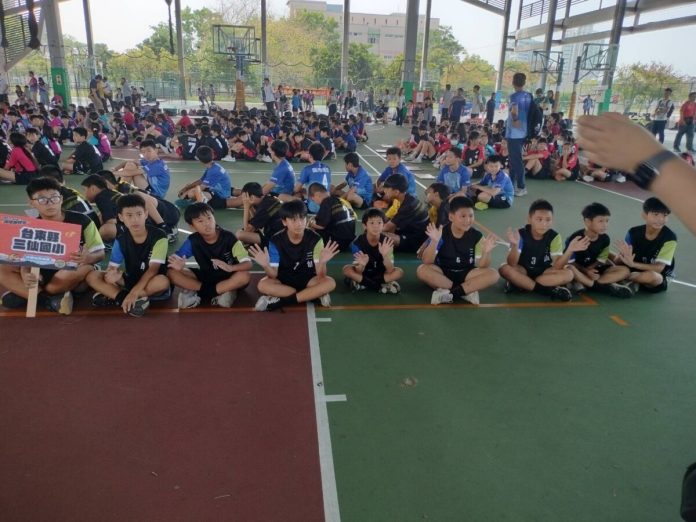 台東縣今年首度參賽    第八屆台電盃排球高雄熱絡開賽