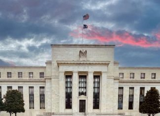 聯準會褐皮書示警 戰爭與關稅夾擊企業轉趨觀望 聯準會褐皮書示警 戰爭與關稅夾擊企業轉趨觀望