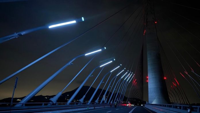 淡江大橋通車倒數　燈光測試打造安全與美學