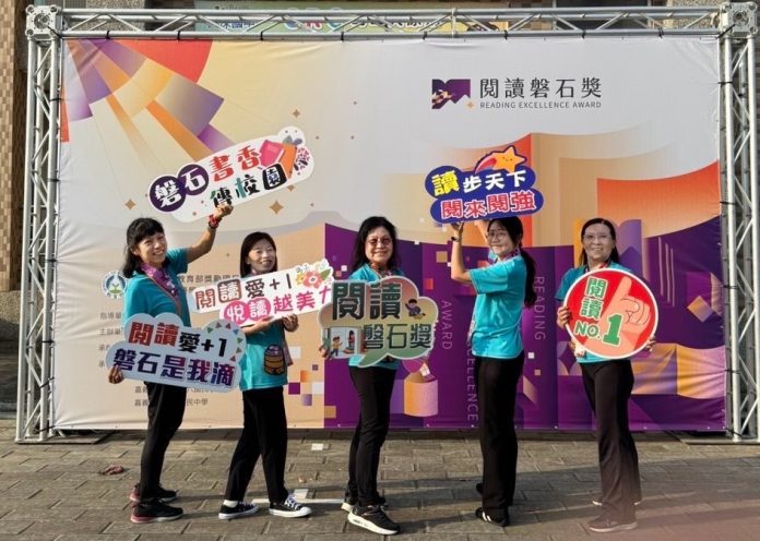 桃園多校推動閱讀教育獲績優肯定 龍星國小將「晴耕雨讀」融入校風