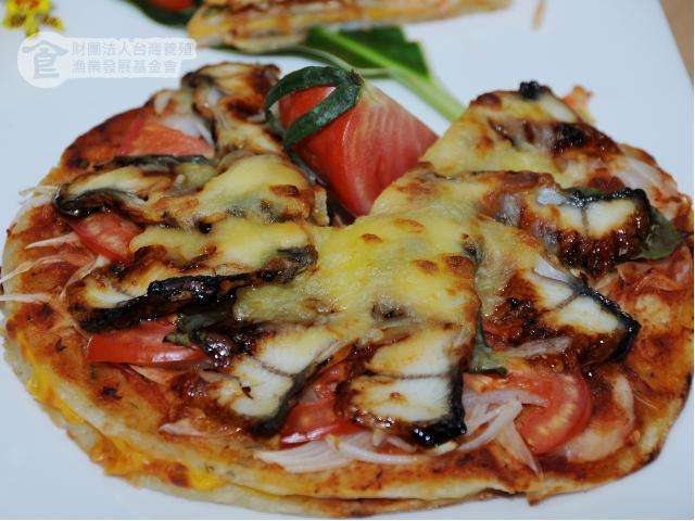 DIY「蒲燒鰻披薩」不用辛苦揉麵團 8分鐘美味上桌