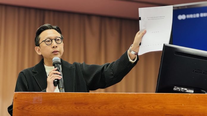 葛如鈞批教育部AI教育牛步　倡「館館有AI」打造數位平權第一線