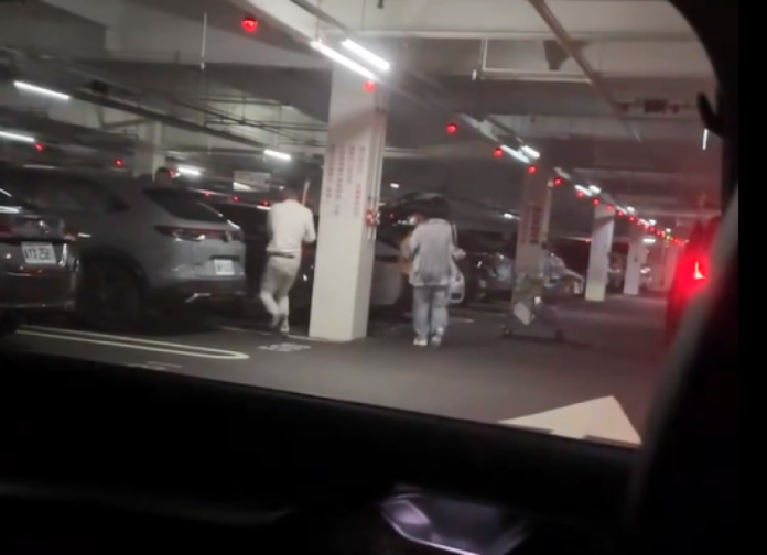 影／北屯好市多變格鬥場！停車場驚見男「持球棒瘋狂輸出」　警鎖定身分查緝到案