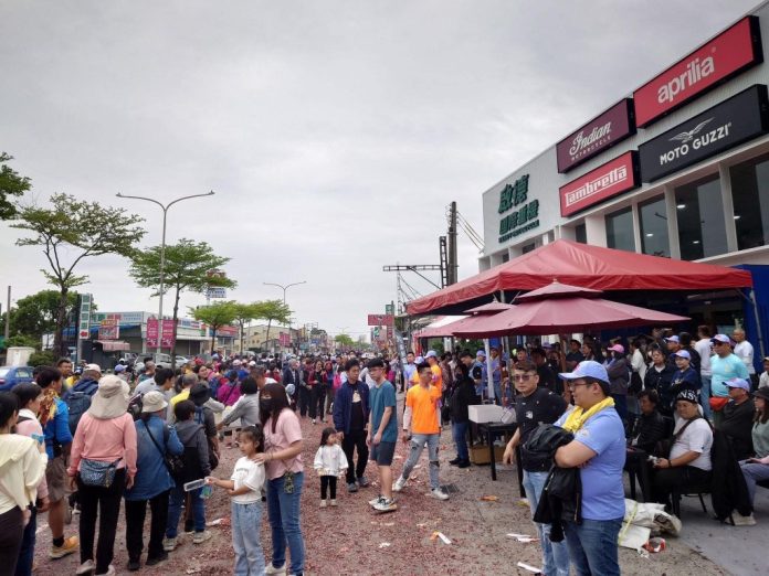 大甲媽祖19日駐駕員林！啟德國際重機打造中部最大補給站　2400顆麵包＋熱食免費供應