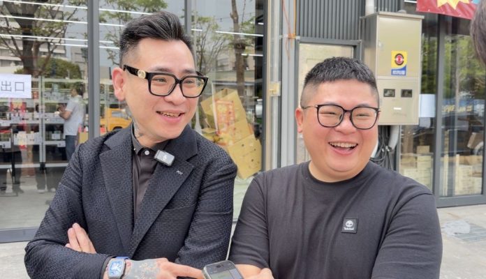 直播搬到現場！蹦闆站台香水人生特賣　送雞排＋抽黃金吸萬人