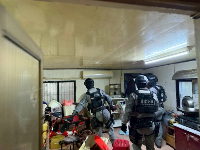 「丈人爸」攜女婿、女兒成立家庭代工「製毒廠」　霹靂小組拂曉出擊一鍋端