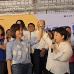 拔樁戰開打?盧秀燕南下挺柯志恩打「媽媽牌」 賴瑞隆轟:把高雄當跳板 拔樁戰開打?盧秀燕南下挺柯志恩打「媽媽牌」 賴瑞隆轟:把高雄當跳板