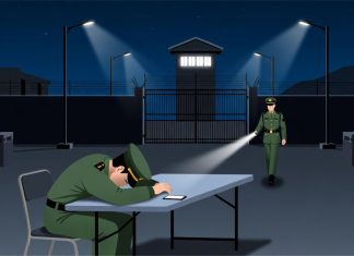 上兵放假熬夜打網遊!收假回成功嶺站「洞四洞六」哨長睡著 被營長查哨當場抓包 上兵放假熬夜打網遊!收假回成功嶺站「洞四洞六」哨長睡著 被營長查哨當場抓包