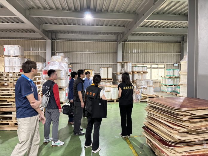 全台爆塑膠袋之亂！桃園法務局消保官出擊 稽查異常囤貨、聯合漲價