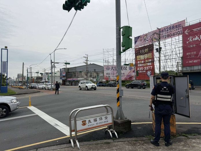 萬步健走響應節能減碳 中壢警駐點宣導 龍岡交管維安全