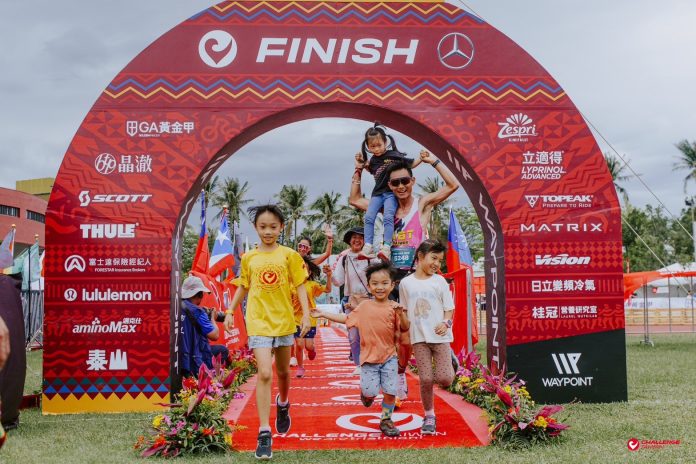 400位3歲小小鐵人萌力登場 萬名鐵人決戰台東活水湖！