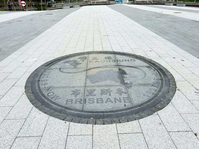 斥資1.8億改造愛河河堤公園　金色風鈴木廊道重現春日美景