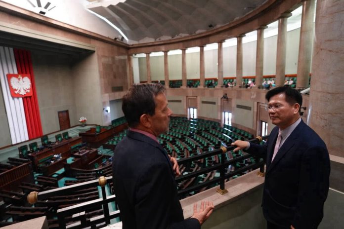 台波關係升溫！外交部長訪波蘭國會　跨黨派挺台力量現身