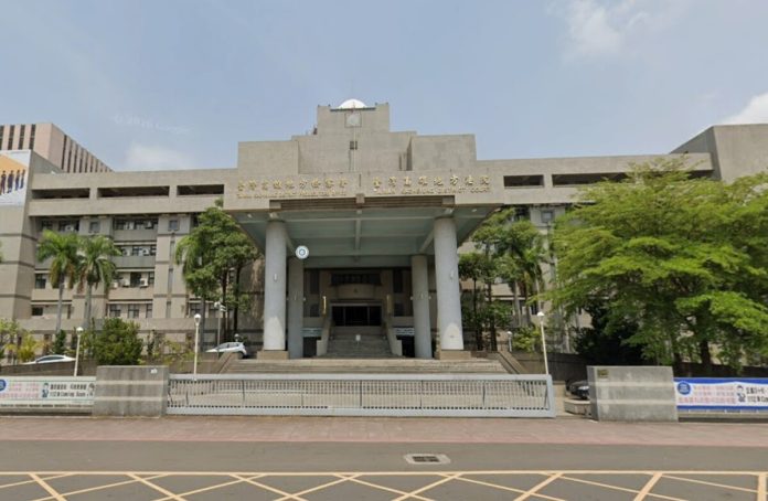 不滿女友做醫美竟買凶報復　高雄醫師遭鐵鎚辣椒水攻擊