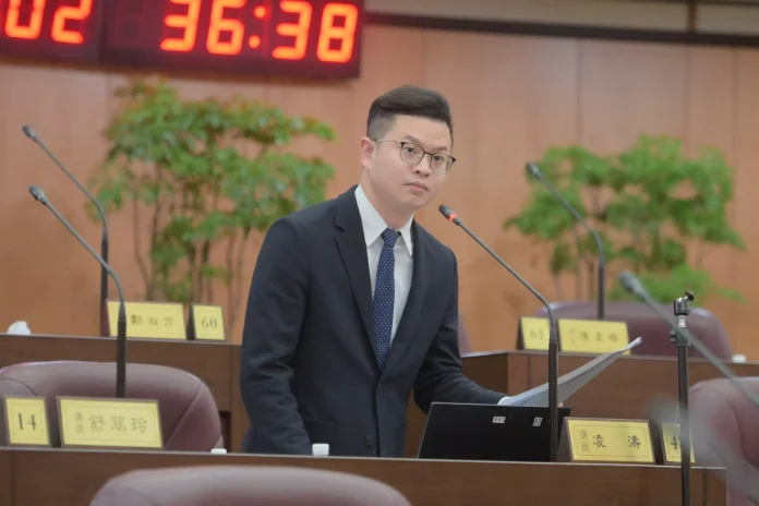 不忍了！臉書大停權數發部承諾翻車 凌濤痛批：預算應歸零