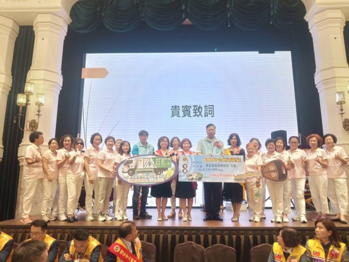 一把鑰匙的交付　獅子會捐車守護員林街巷清潔