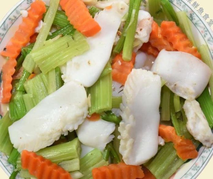 鮮嫩彈牙又開胃！主廚級美味「芹菜炒花枝」食譜大揭密