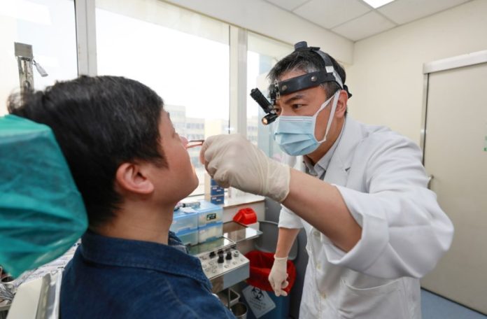 鼾聲如雷又睡不飽 單孔達文西舌根切除術解決睡眠呼吸中止症困擾