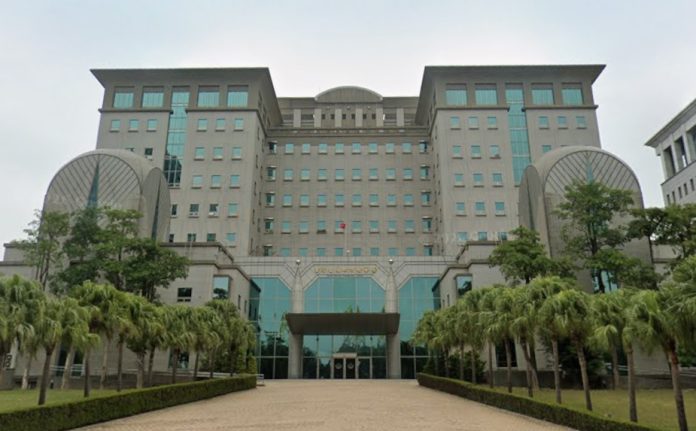 台積電綠能供應商爆欠款逾10億元！檢調二波搜索　6人遭羈押禁見