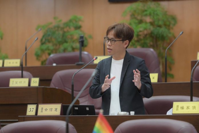余信憲控桃市府給不出公車評鑑正確資料 交通局：早已親送至服務處