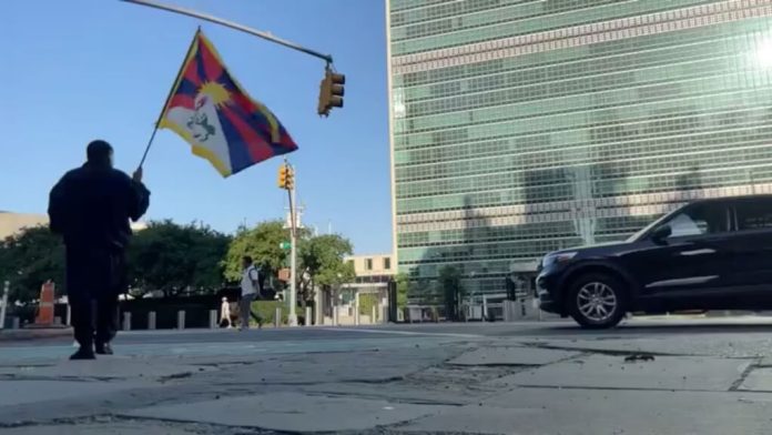 聯合國總部外男子自焚身亡！藏人團體稱為爭取西藏獨立