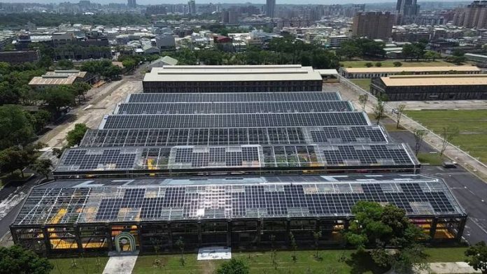 高雄台鐵舊機廠華麗轉身！4500坪夢幻遊樂園曝光　全台最大親子樂園8月8日開幕