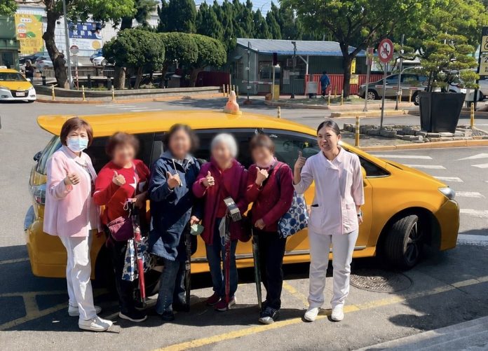 翻轉偏鄉醫療困境　免費計程車預約共乘接送服務打通健康最後一哩路